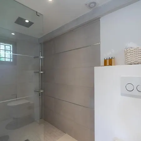 Le Cabanon *